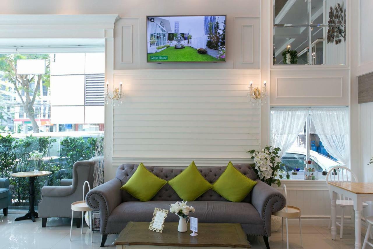Mali @Silom Boutique Hotel Bangkok Exterior photo